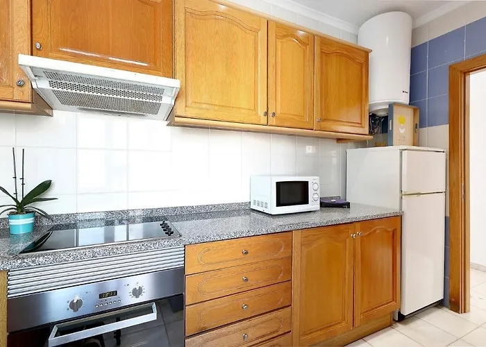 Luz, Sol E Portimão